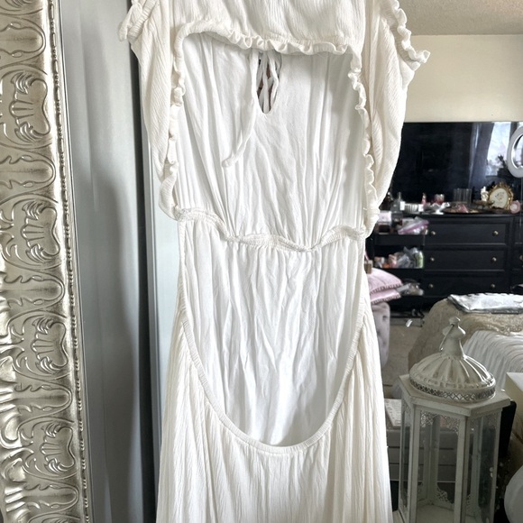 ILLA ILLA soft white cut out Maxi Dress- L - Picture 6 of 9